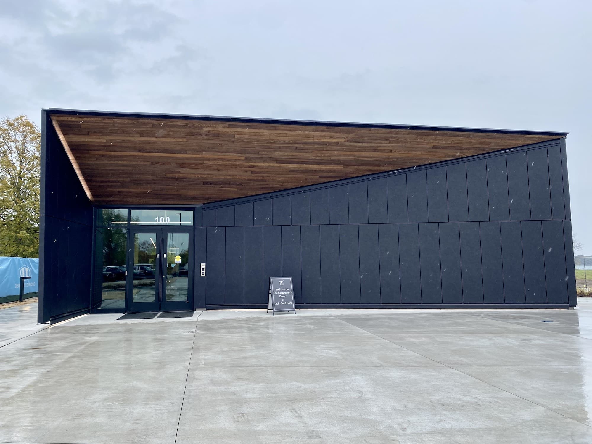 Jefferson Chalmers gets new resiliency hub – Planet Detroit