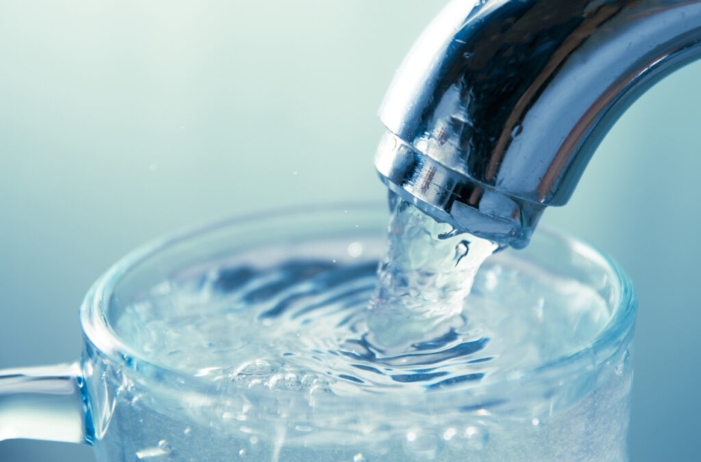 Faucet and drinking water glass