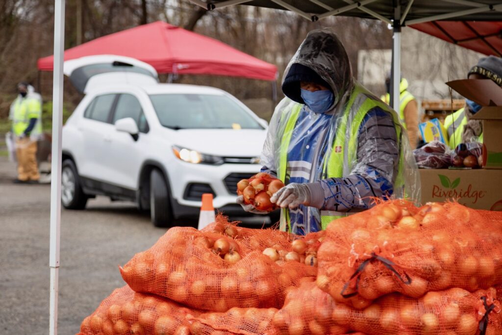 Pilgrim Baptist Church food distribution in Detroit