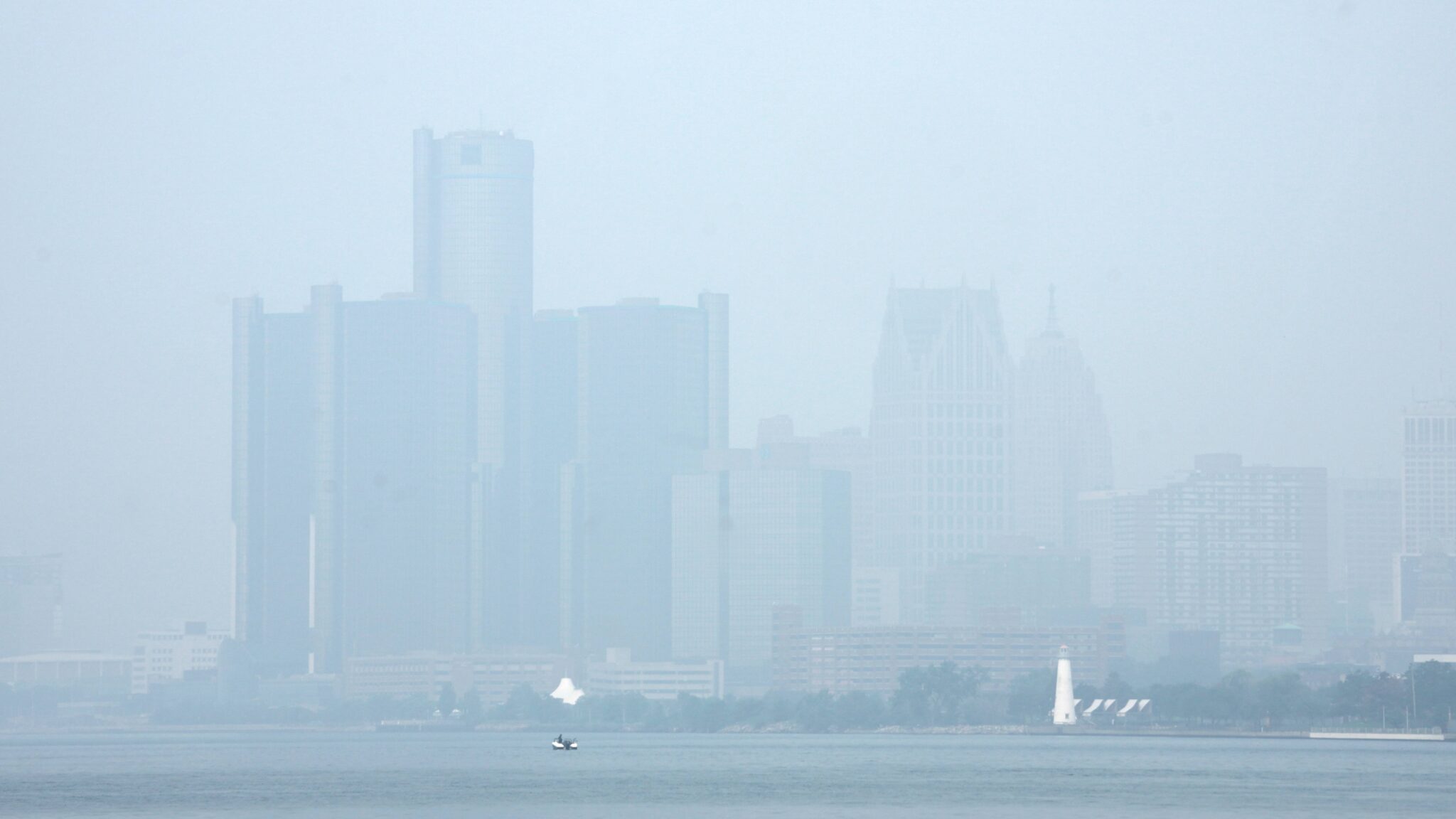 Detroit's air quality fourth-worst in the world due to wildfire smoke ...