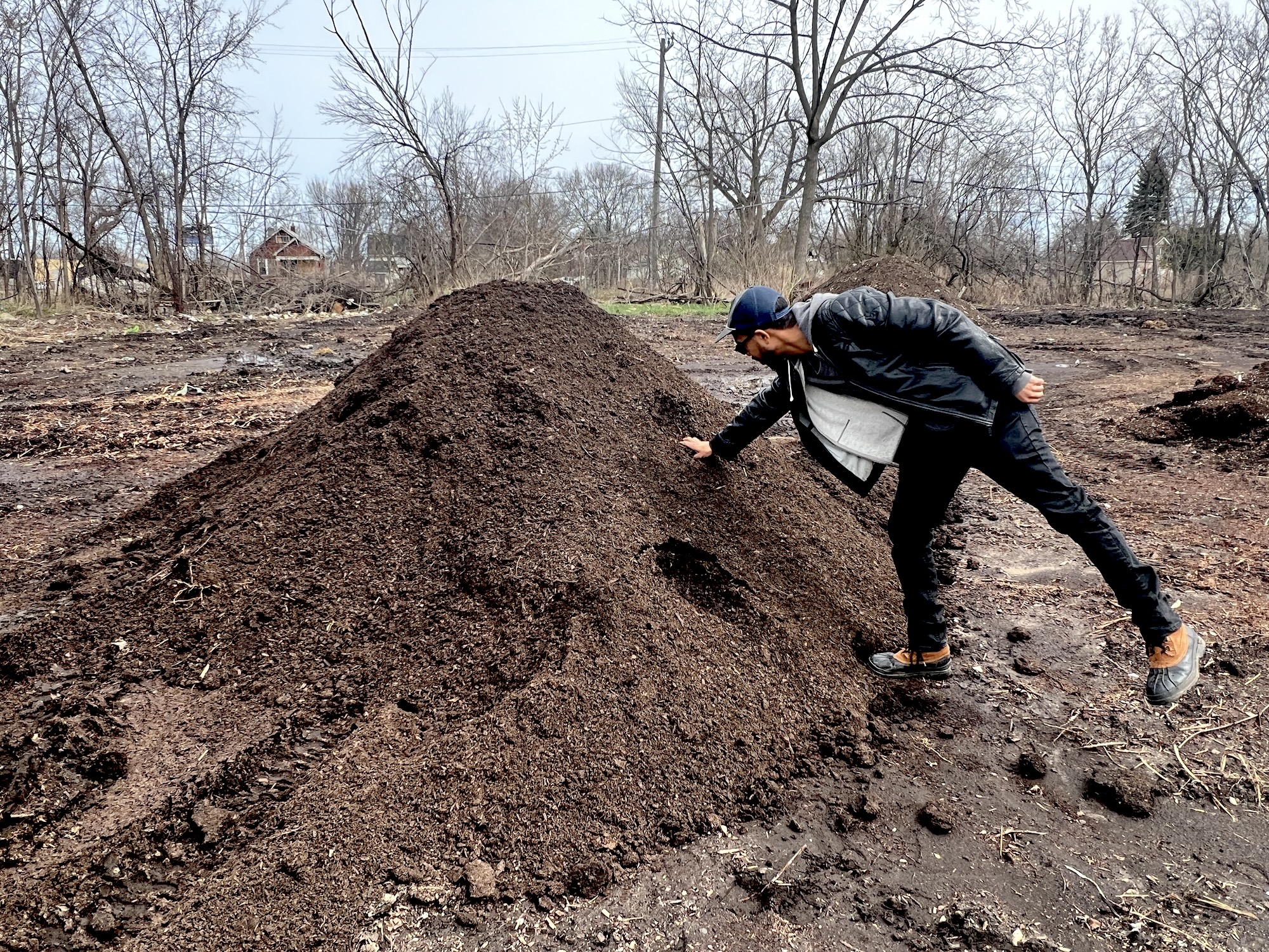 Detroit's pilot compost program aims to reduce food waste – Planet Detroit