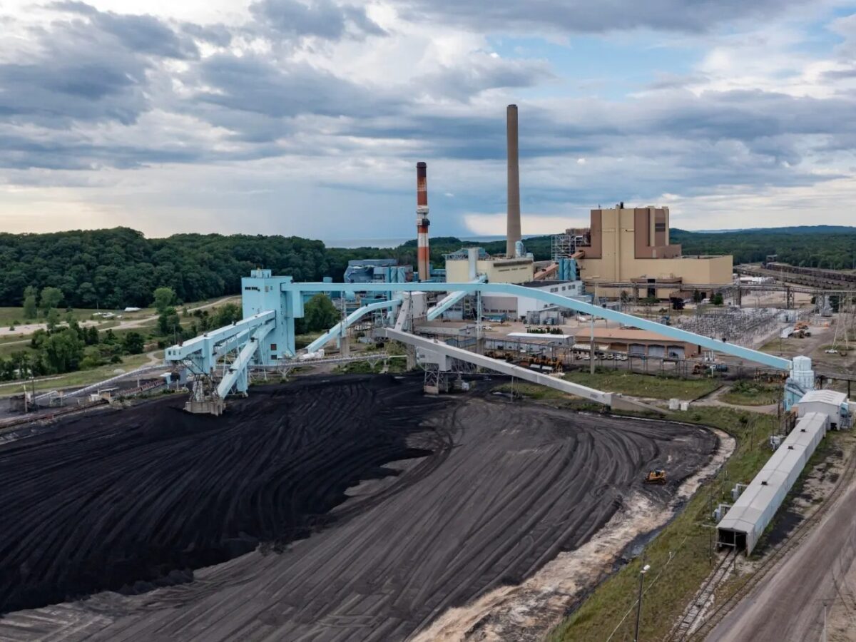 Can Trump’s coal comeback last? Experts say no