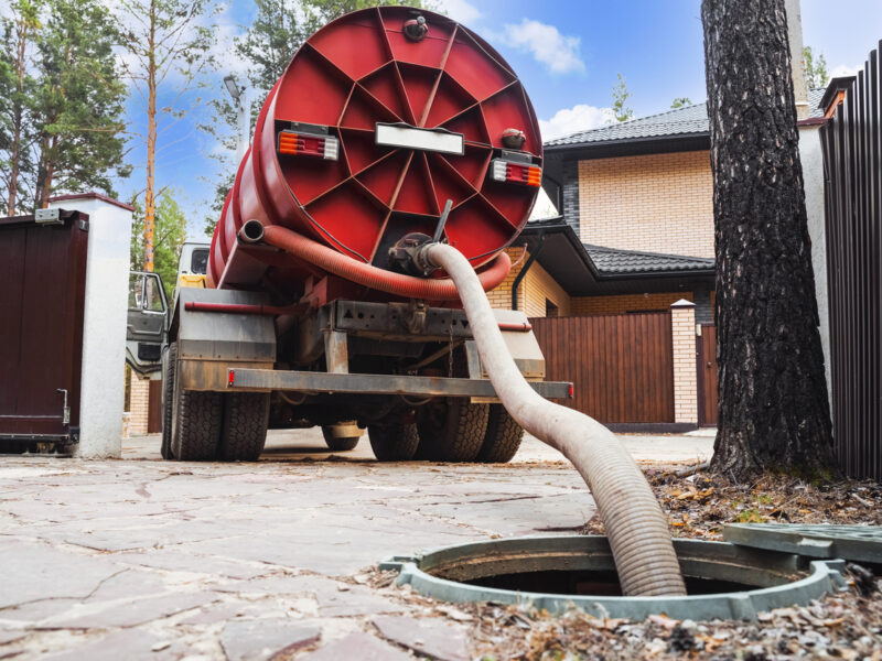 Michigan environmental news roundup: Lawmakers may finally act on septic systems fouling Michigan waterways