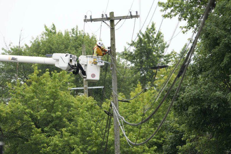 DTE lineman