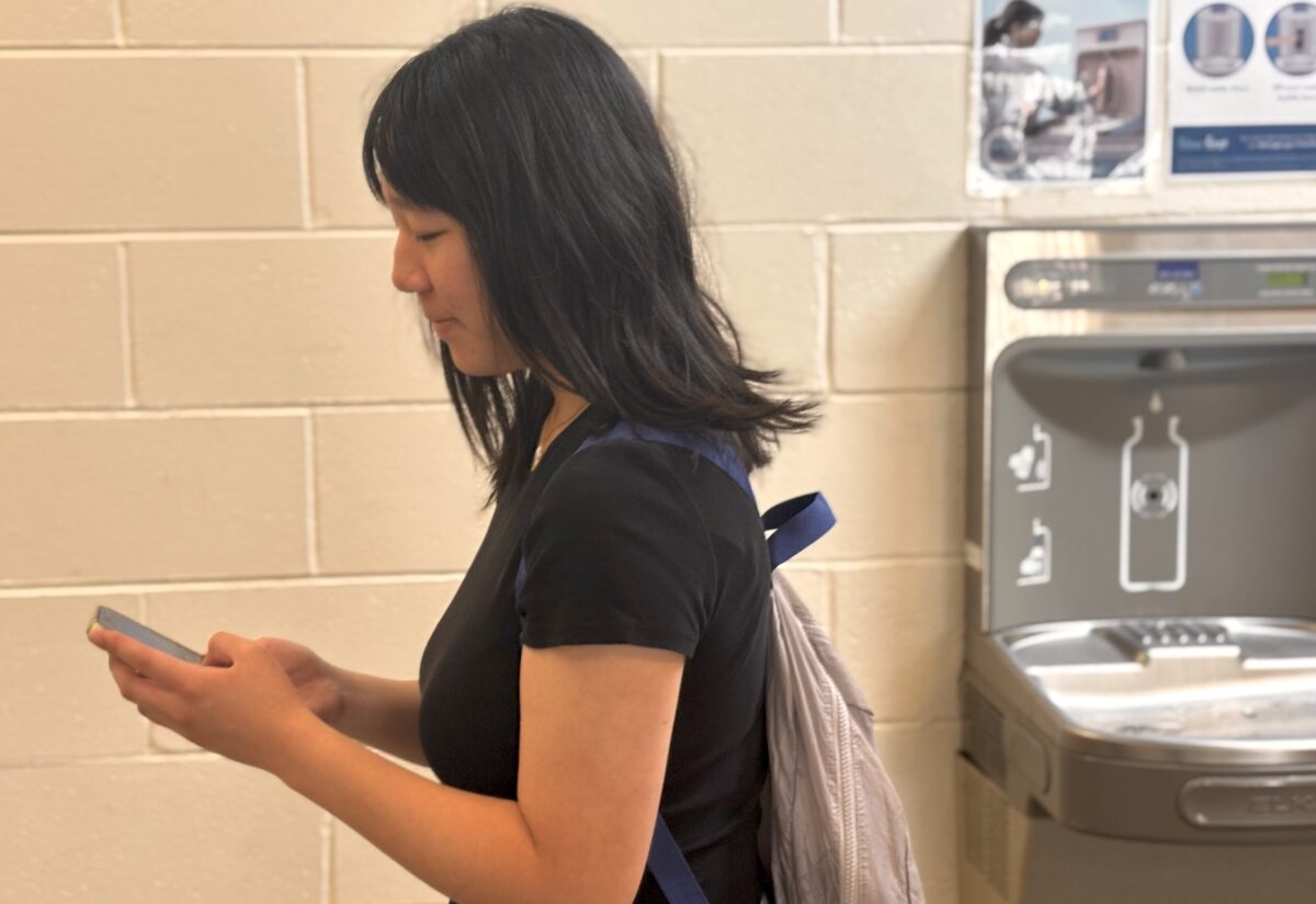 Students and teachers brace for Michigan’s new classroom phone ban