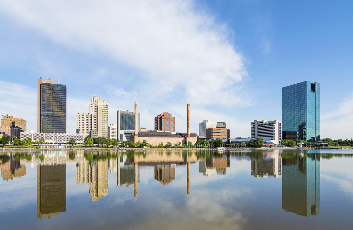 Toledo, Ohio skyline and Maumee River